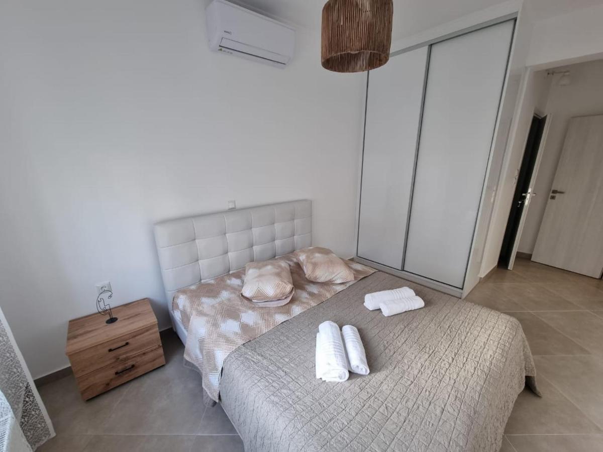 Agora Luxury Apartment 1 Loutráki Exterior photo